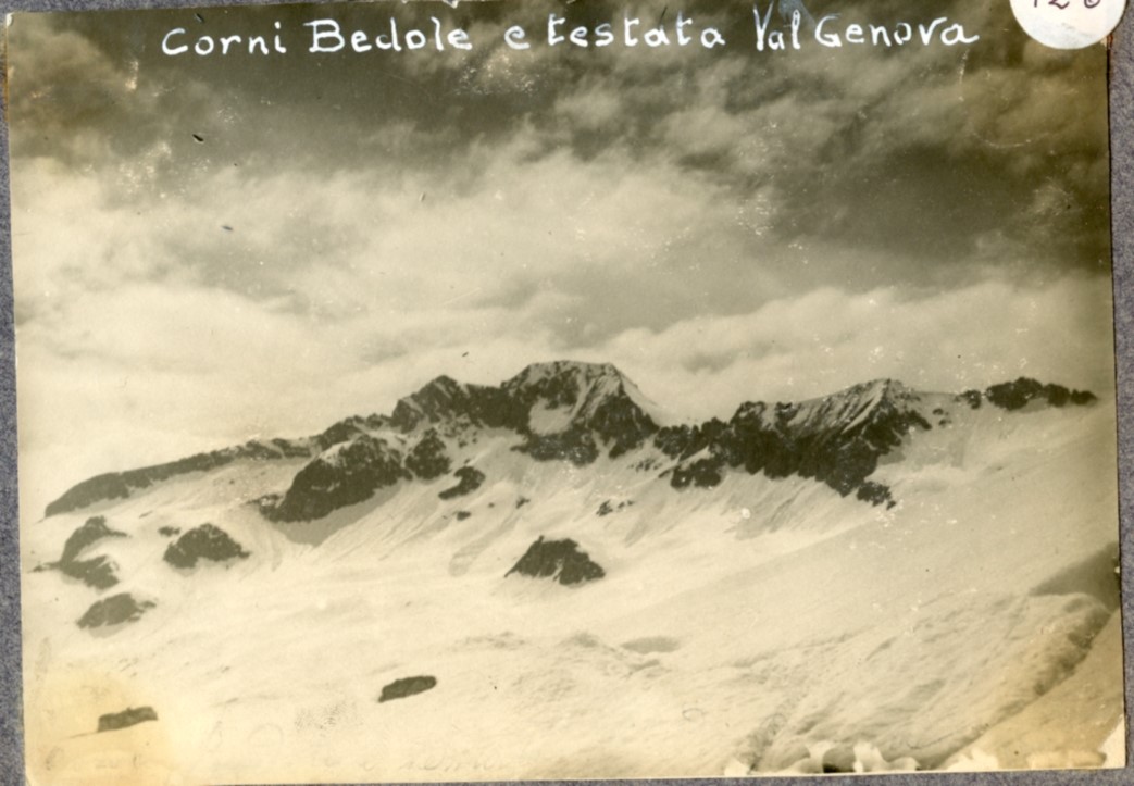 Corni Bedole e testata Val Genova